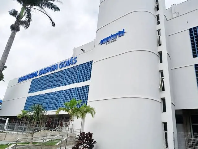 Moradores reclamam do serviço oferecido pela companhia de energia de Goiás, Equatorial; empresa se defende por meio de nota