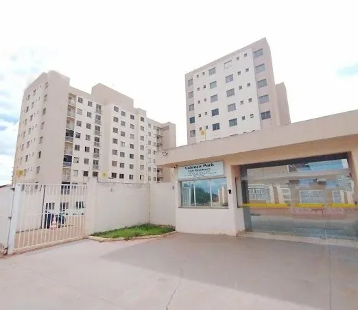 Agentes de Saúde denunciam condomínio de Valparaíso de Goiás por impedir entrada em apartamentos; administração se defende por meio de nota